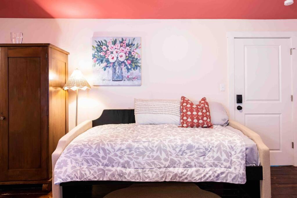 Blush And Bashful Germantown Two Bedroom Apartment لويفيل المظهر الخارجي الصورة