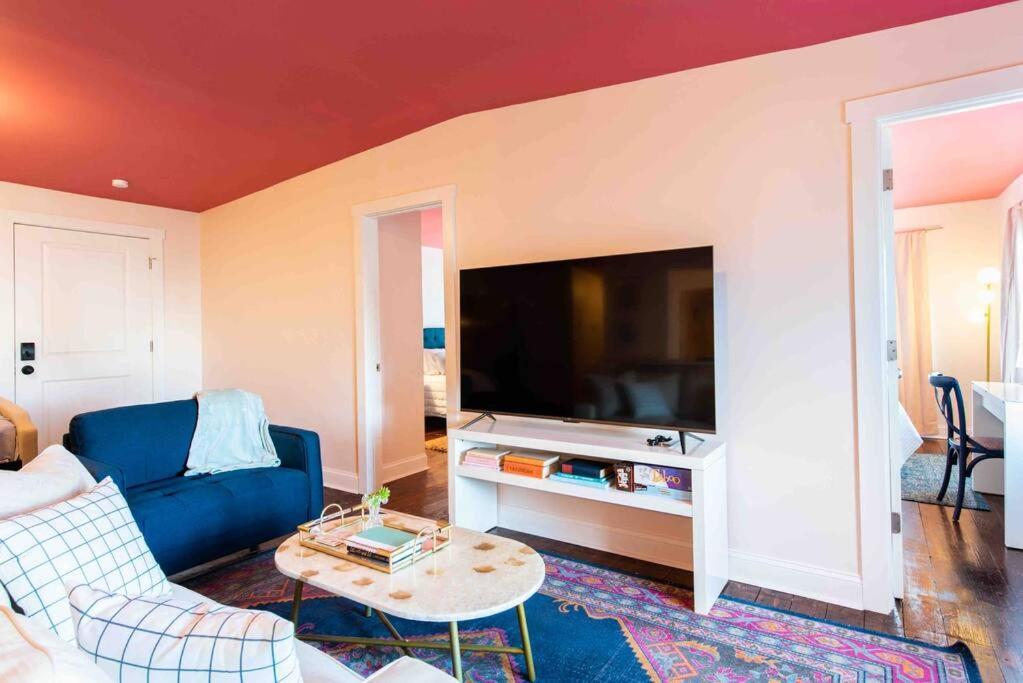 Blush And Bashful Germantown Two Bedroom Apartment لويفيل المظهر الخارجي الصورة